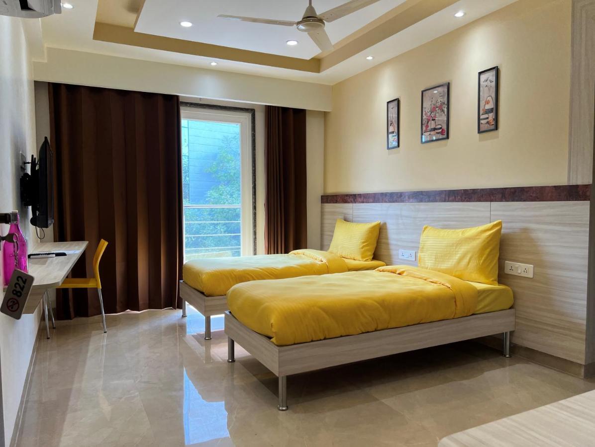 Windchime 853 Hotel Gurgaon Exterior photo